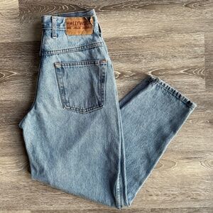The Perfect Pair of Hollywood Vintage 90s High Waisted Jeans